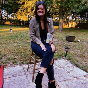 Meet your Posher, Julianna